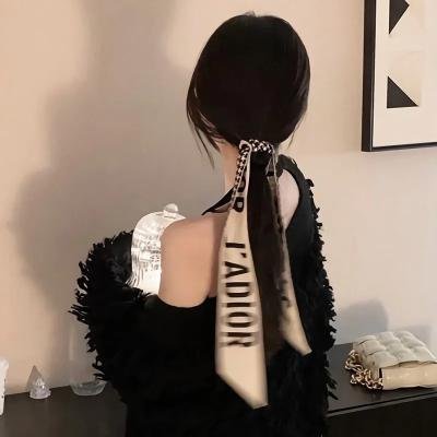 滑板女孩